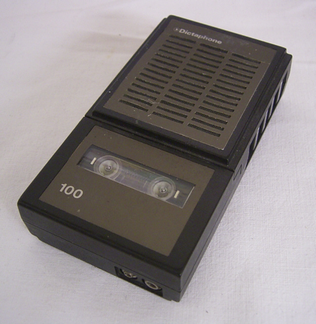 Dictaphone_Front